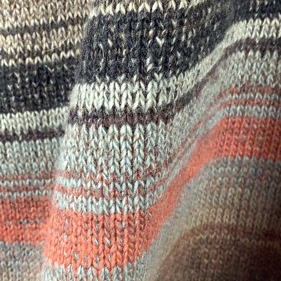 Dor Dor Couture Batwing/Cowl Sweater - Picture 3 of 5